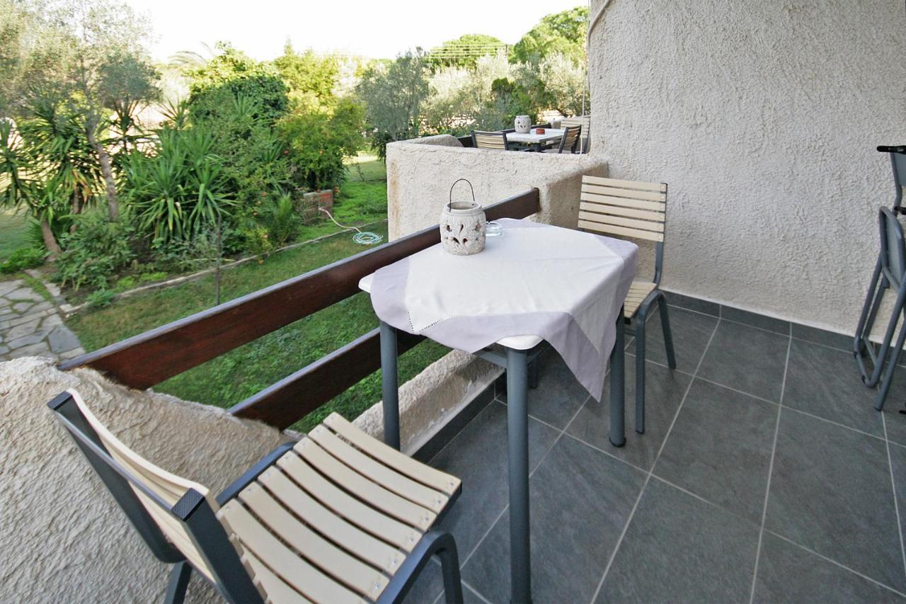 Villa Angela 보우르보우로우 외부 사진